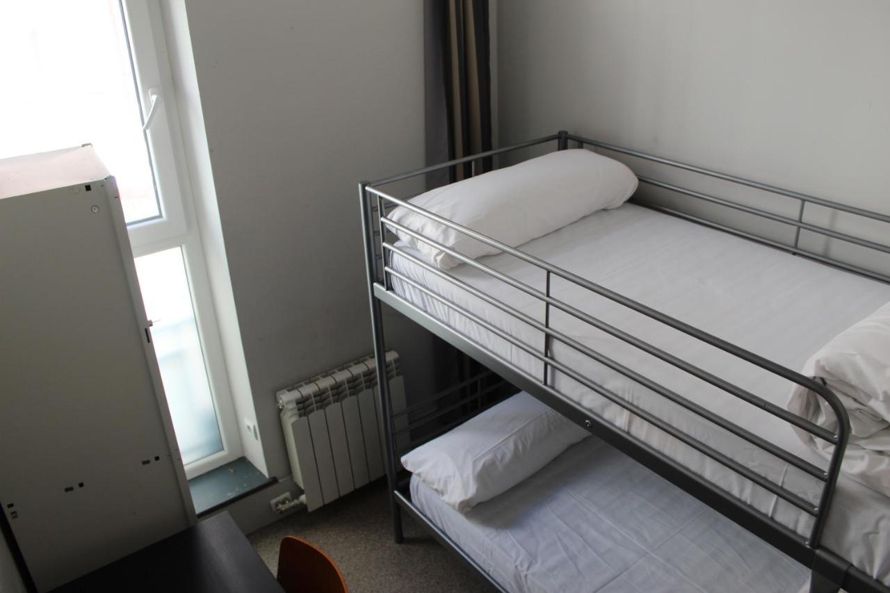 Mola! Hostel Burgo Eksteriør billede