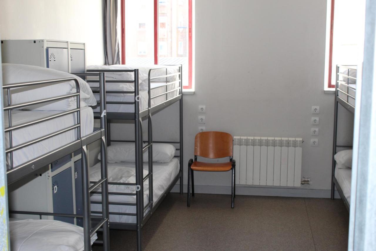 Mola! Hostel Burgo Eksteriør billede